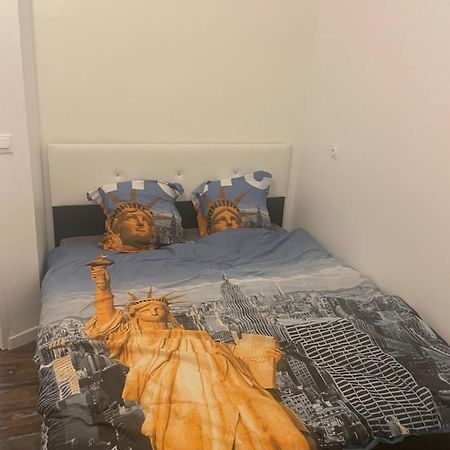 Logement Lagny Sur Marne Disneyland Paris Lägenhet Exteriör bild